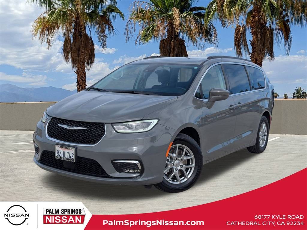 2021 Chrysler Pacifica Touring — Minivan — 15,301 mi — Cathedral City, CA