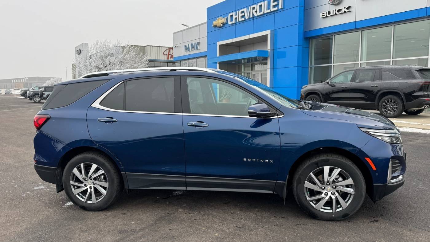 2022 Chevrolet Equinox Premier — SUV — 30,644 mi — Luverne, MN