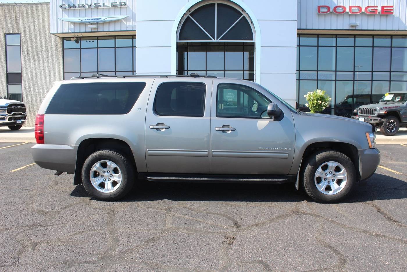 2009 Chevrolet Suburban LT — SUV — 88,765 mi — Luverne, MN