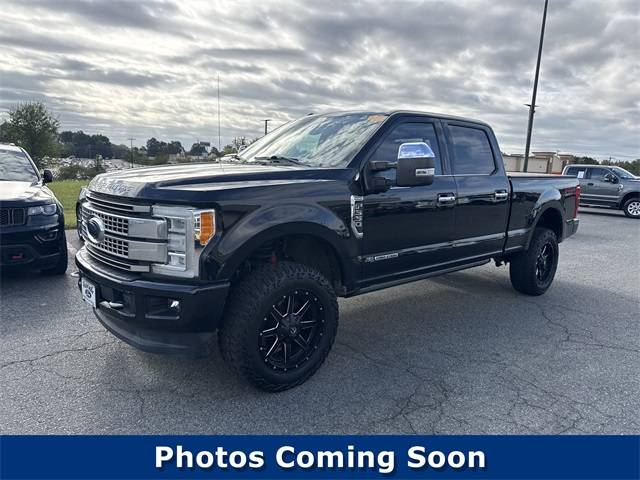 2017 Ford Super Duty F-350 Platinum — Pickup Truck — 86,590 mi — Lexington, NC