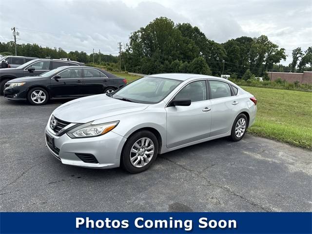 2016 Nissan Altima 2.5 — Sedan — 114,330 mi — Lexington, NC