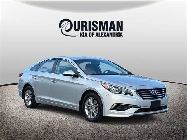 2016 Hyundai Sonata SE — Sedan — 64,111 mi — Alexandria, VA