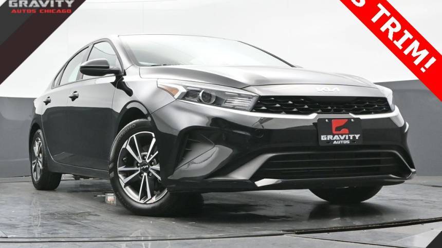 2023 Kia Forte LXS — Sedan — 5,636 mi — Highland Park, IL
