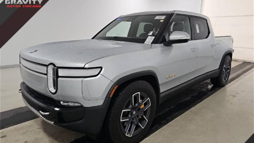 2023 Rivian R1T Adventure — Pickup Truck — 17,657 mi — Highland Park, IL