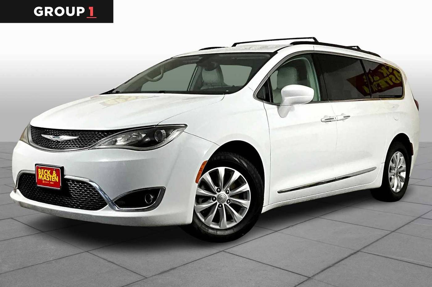 2017 Chrysler Pacifica Touring L — Minivan — 128,037 mi — Houston, TX