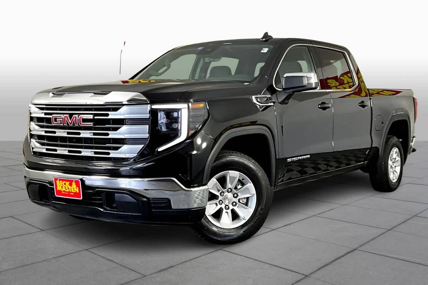 2023 GMC Sierra 1500 SLE — Pickup Truck — 17,542 mi — Houston, TX