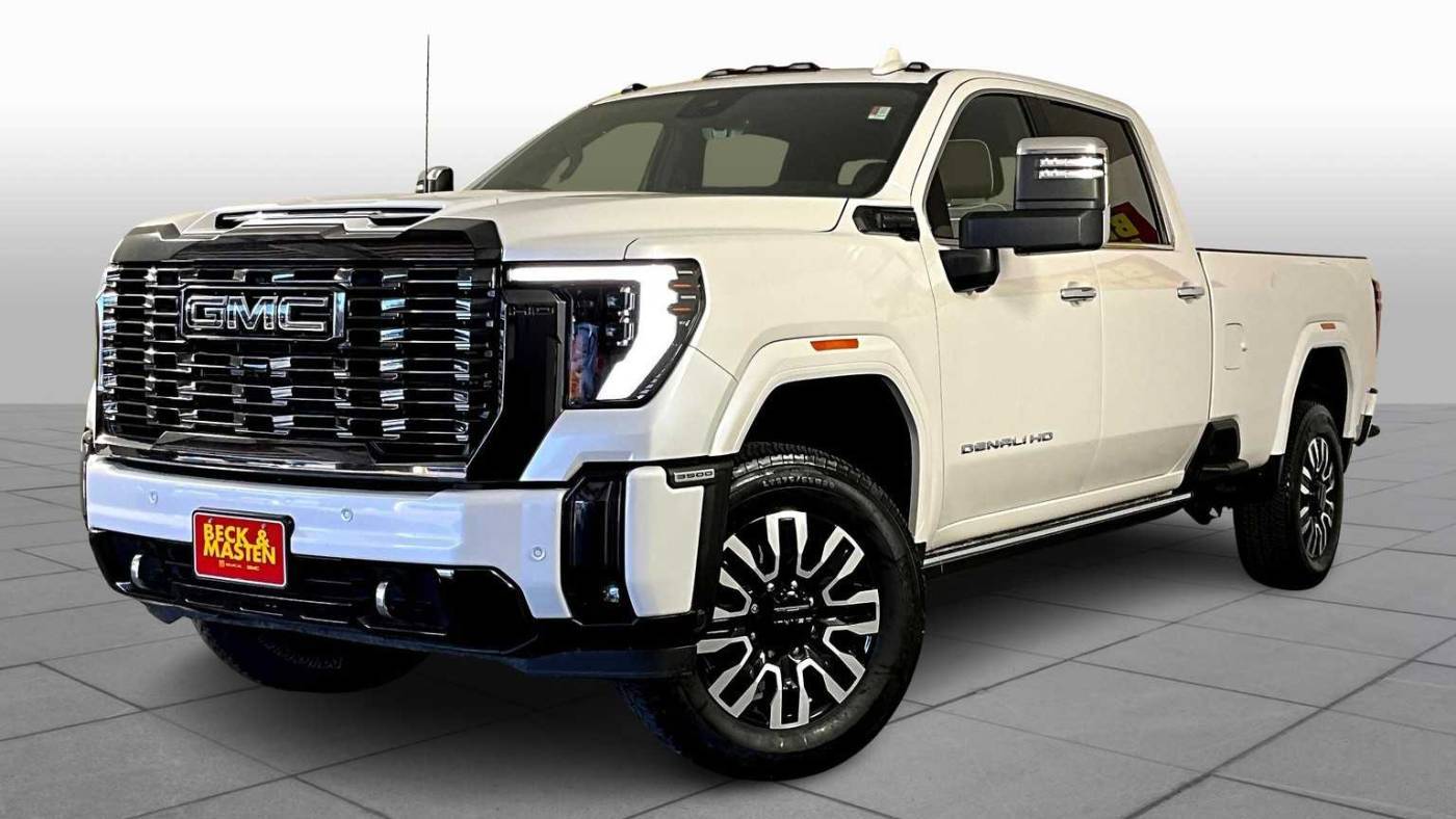 2024 GMC Sierra 3500HD Denali Ultimate — Pickup Truck — 61,960 mi — Houston, TX