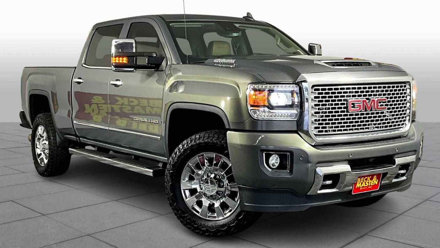 2017 GMC Sierra 2500HD Denali — Pickup Truck — 95,339 mi — Houston, TX
