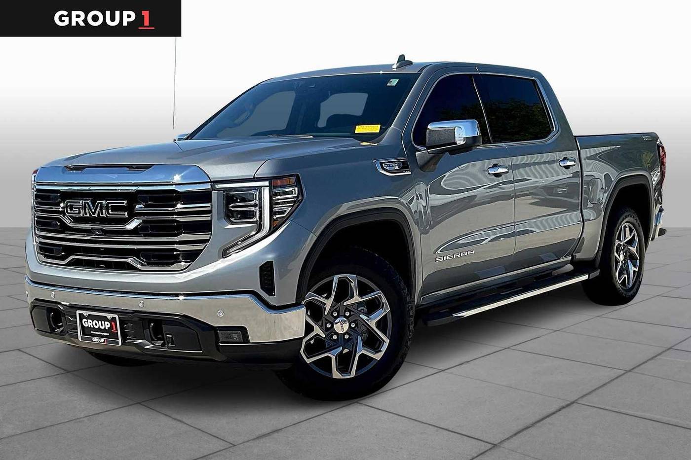 2025 GMC Sierra 1500 SLT — Pickup Truck — 10,243 mi — Houston, TX
