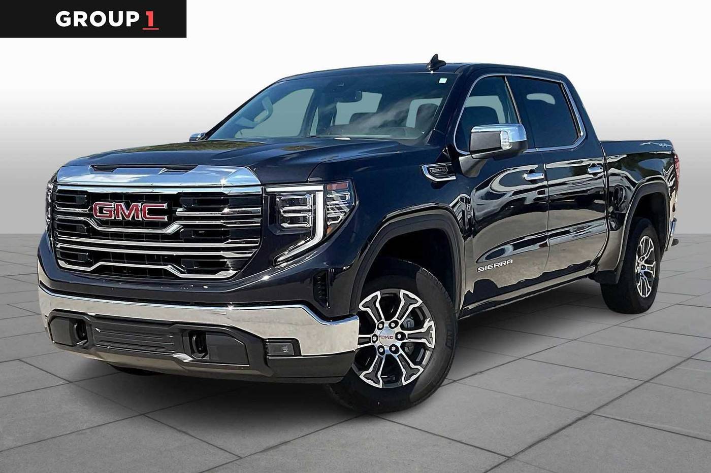 2025 GMC Sierra 1500 SLT — Pickup Truck — 33,981 mi — Houston, TX