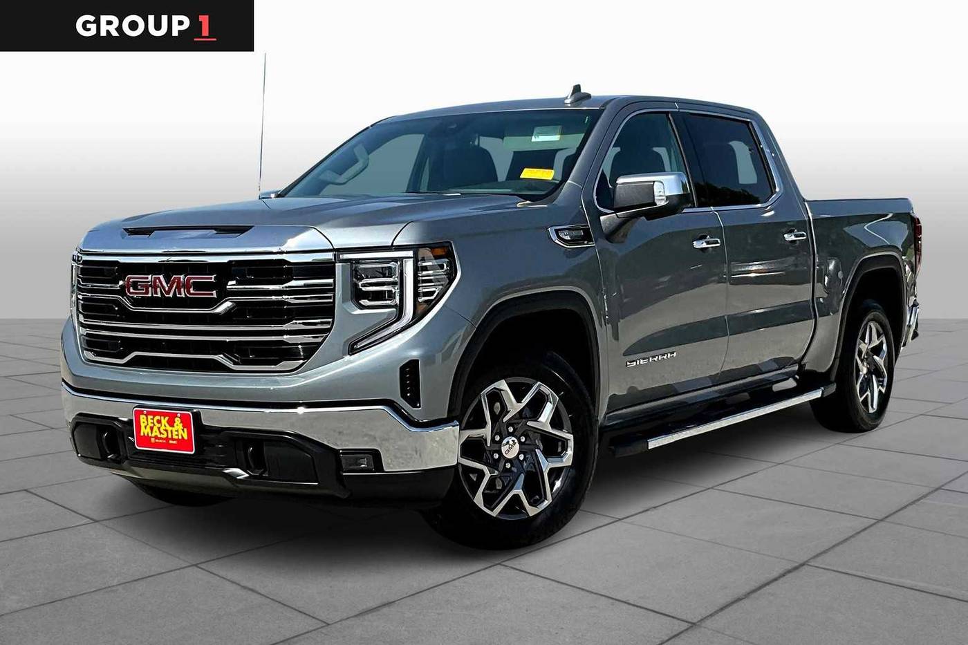 2025 GMC Sierra 1500 SLT — Pickup Truck — 4,900 mi — Houston, TX