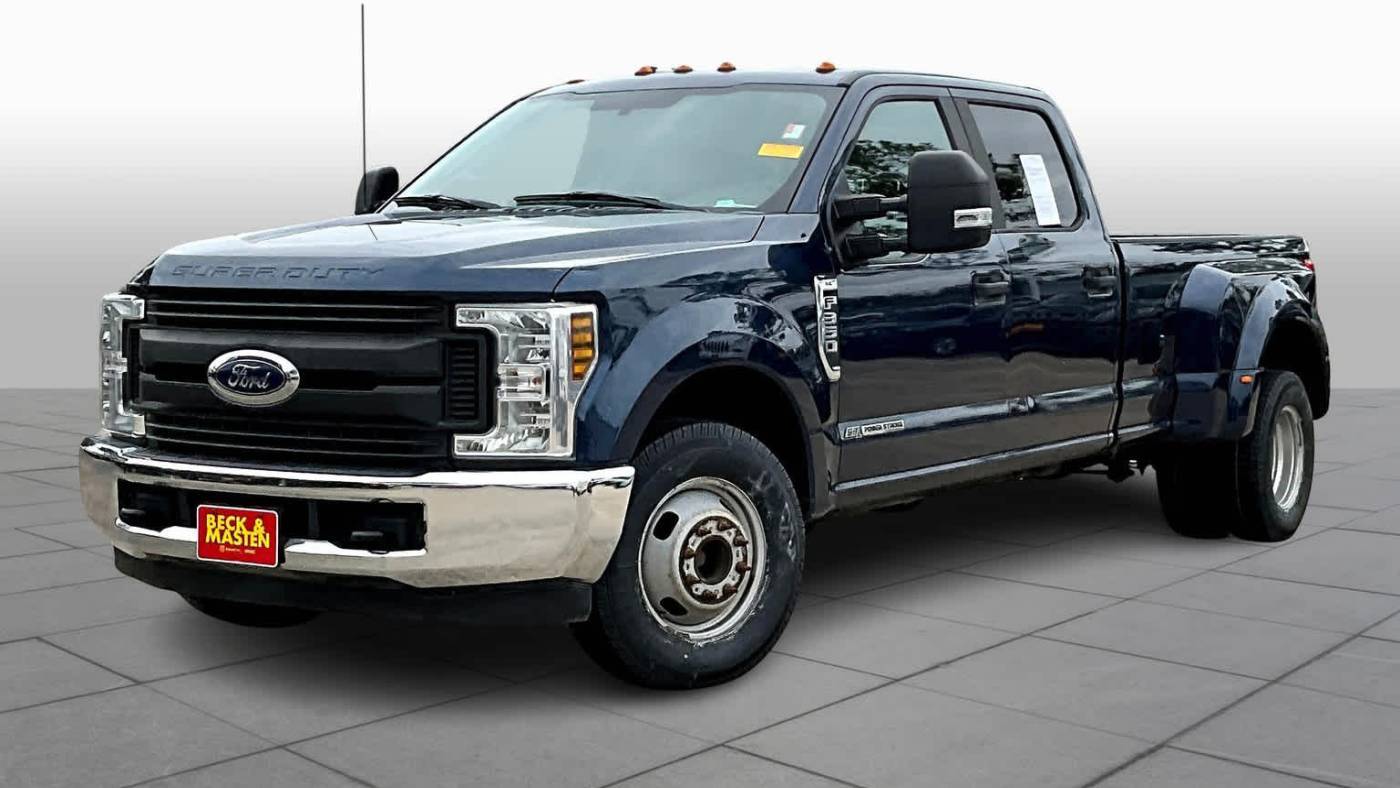 2019 Ford Super Duty F-350 XL — Pickup Truck — 90,614 mi — Houston, TX