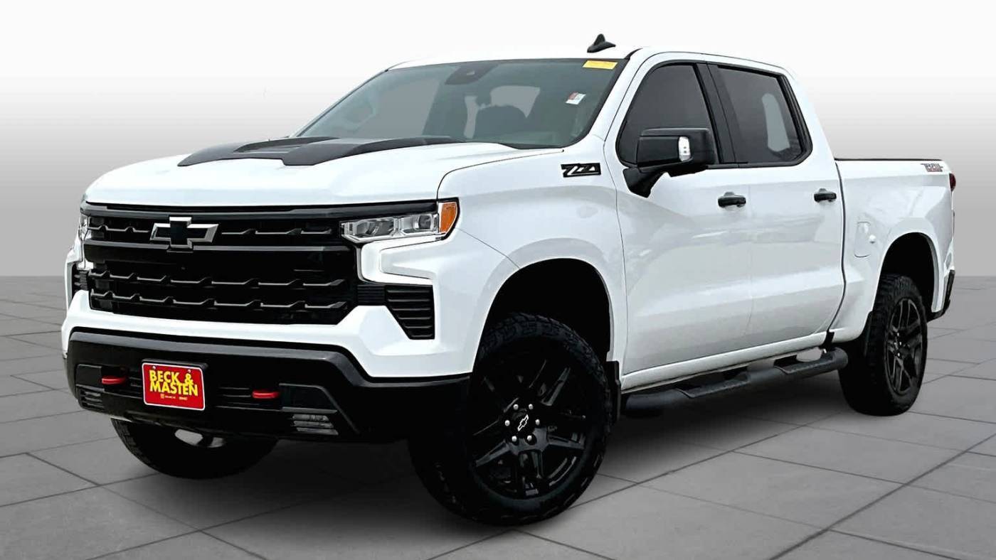 2023 Chevrolet Silverado 1500 LT Trail Boss — Pickup Truck — 32,592 mi — Houston, TX