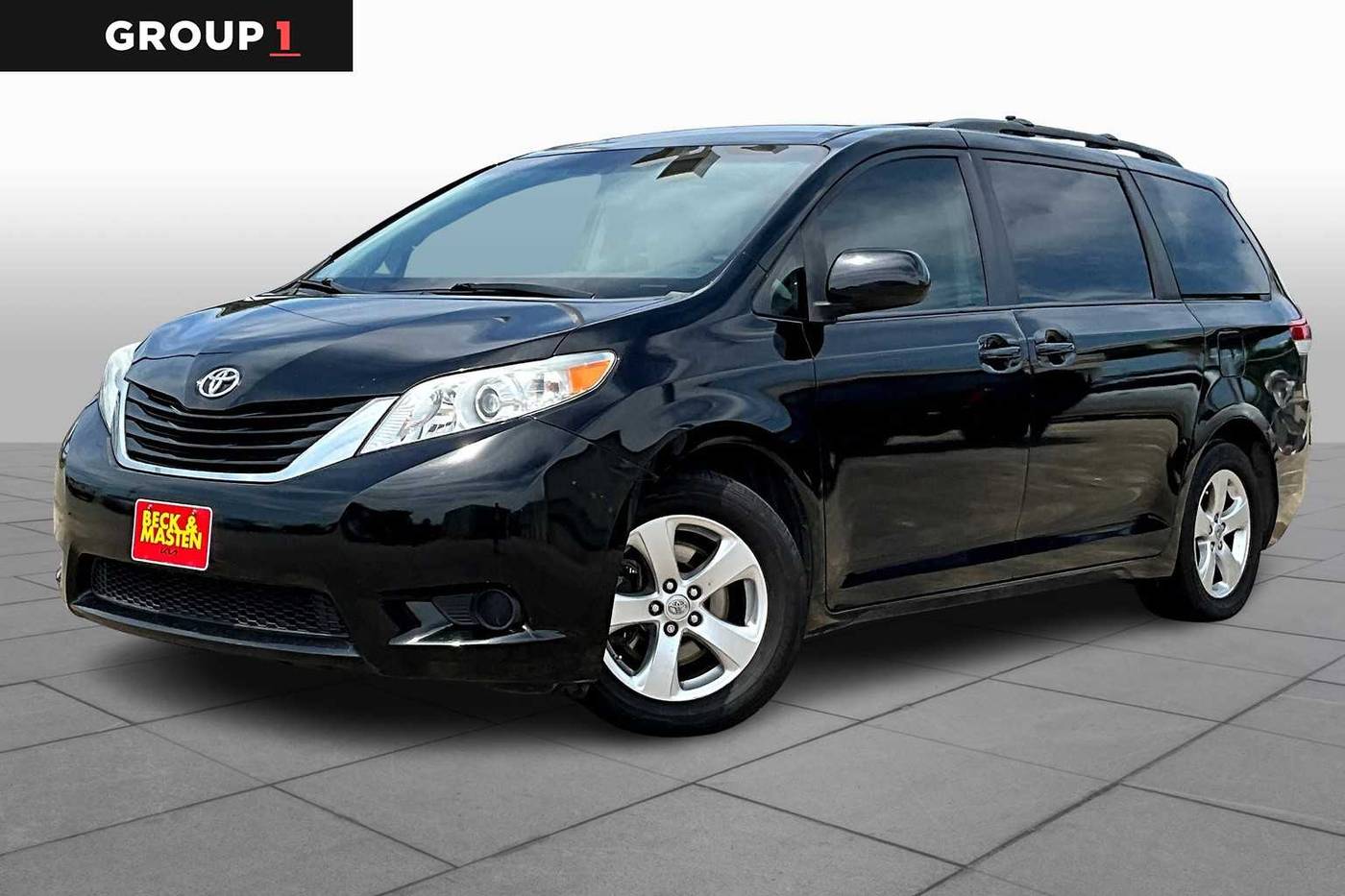 2014 Toyota Sienna LE — Minivan — 121,228 mi — Tomball, TX