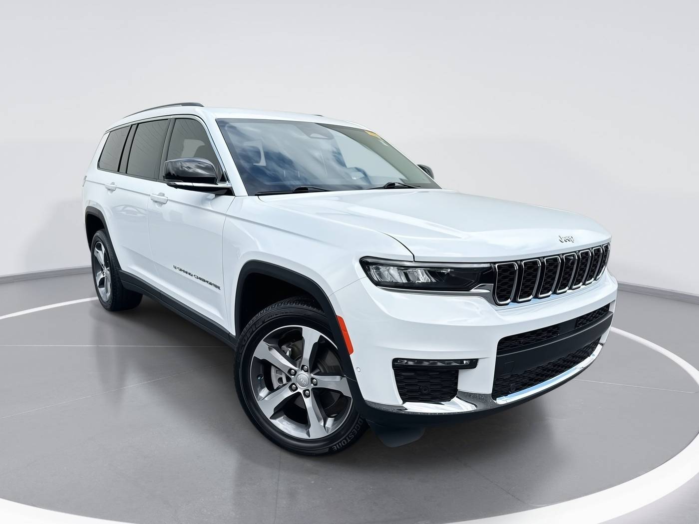 2023 Jeep Grand Cherokee Limited — SUV — 10,589 mi — Hickory, NC