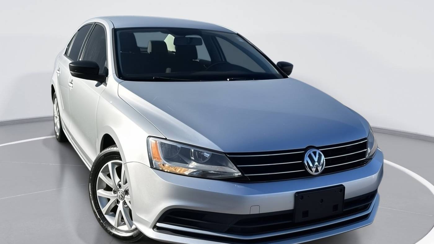 2015 Volkswagen Jetta 1.8T SE — Sedan — 112,608 mi — Hickory, NC