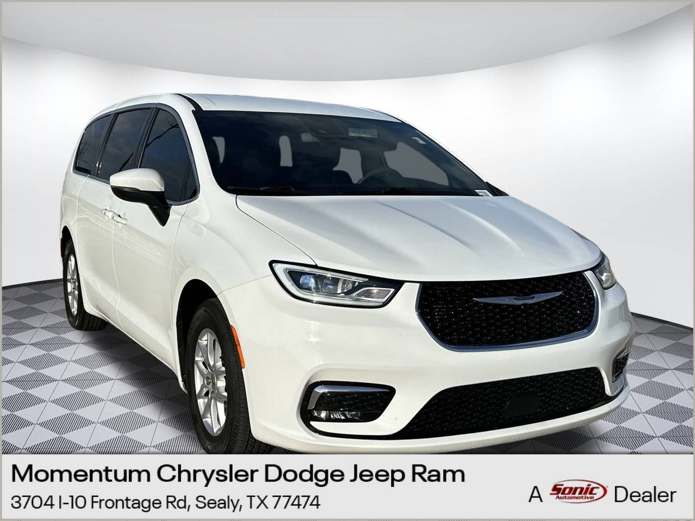2023 Chrysler Pacifica Touring — Minivan — 44,173 mi — Sealy, TX