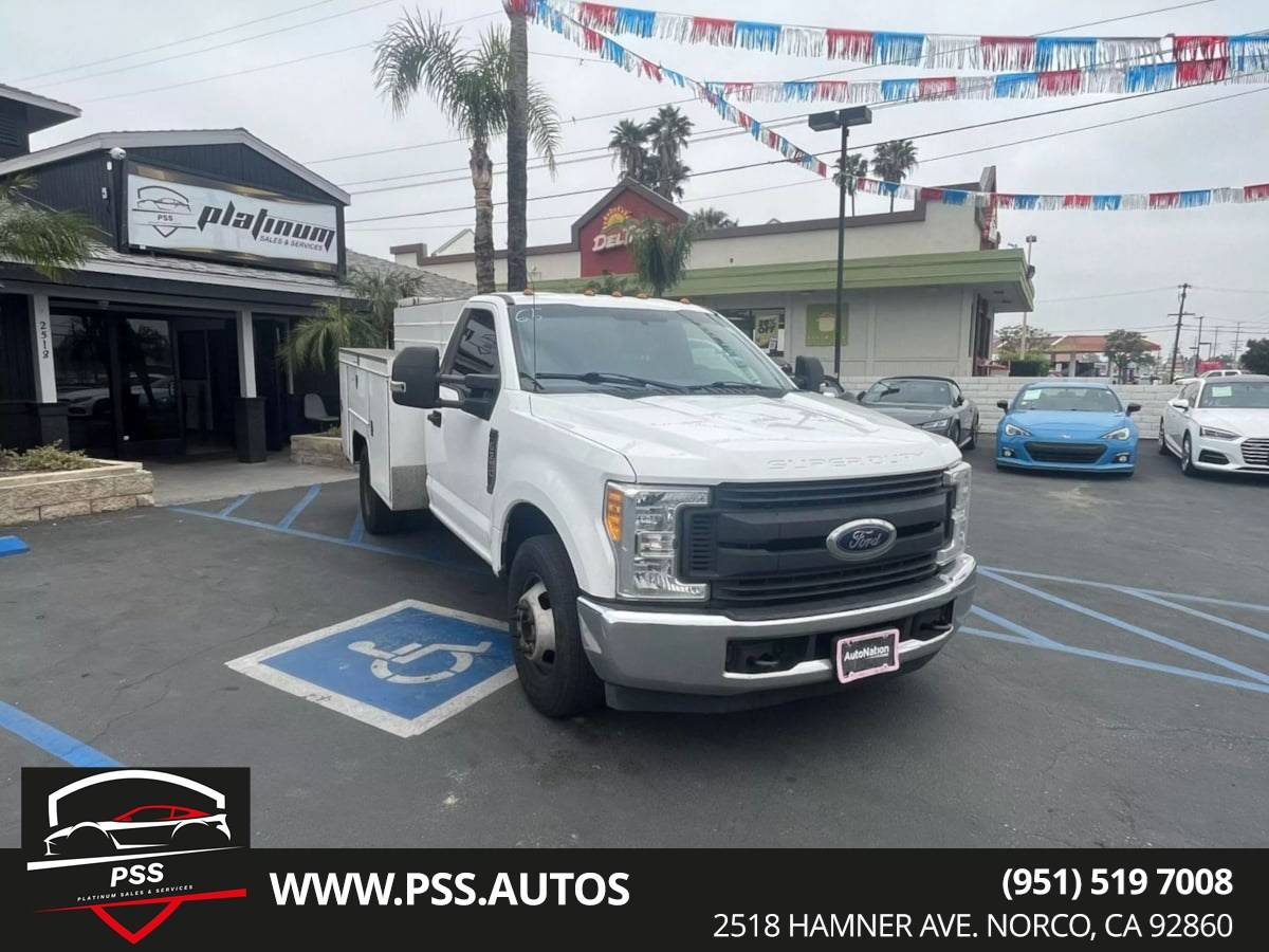 2017 Ford Super Duty F-350 Chassis Cab XL — Chassis Cab Truck — 207,175 mi — Norco, CA