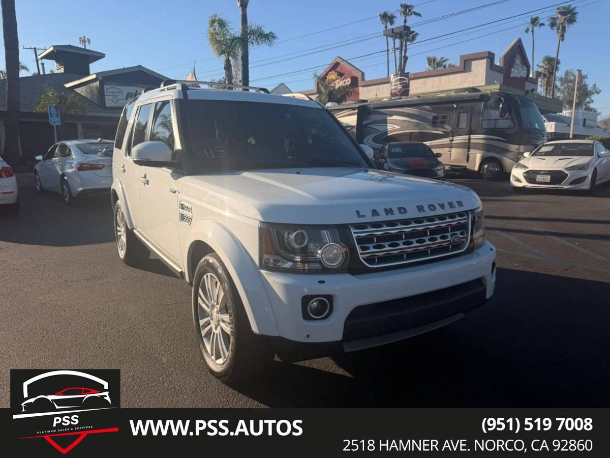 2014 Land Rover LR4 LUX