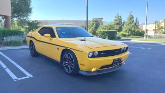 Dodge yellow 2025 jacket for sale