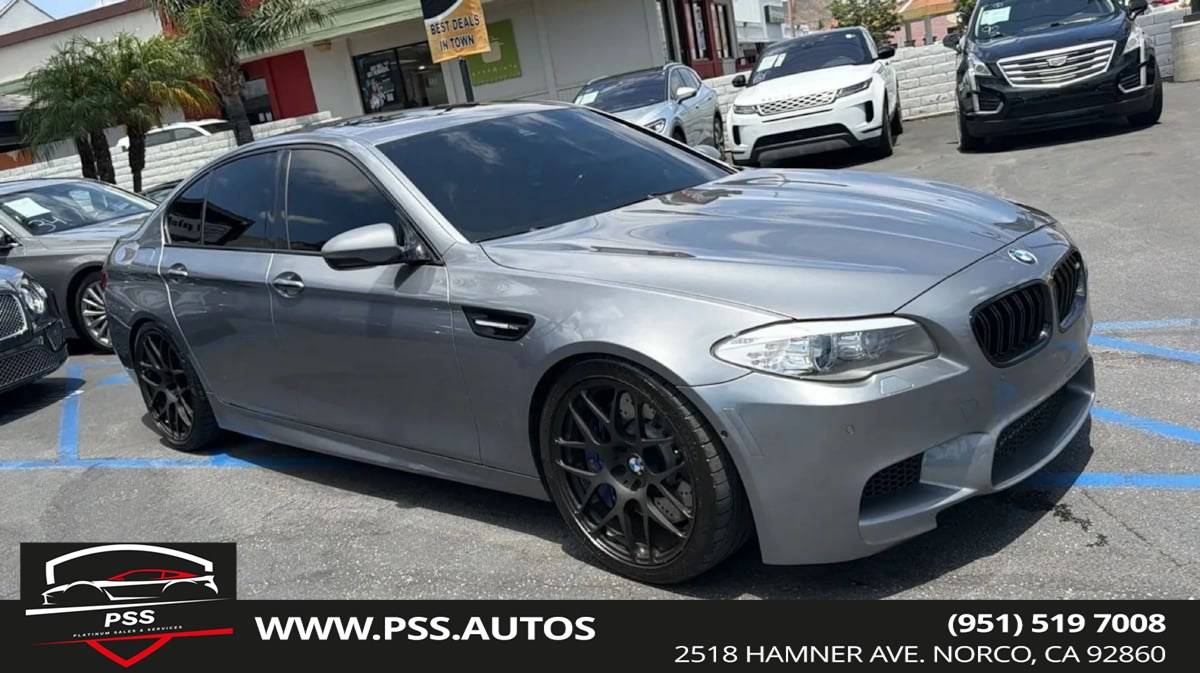 2013 BMW M5 Standard