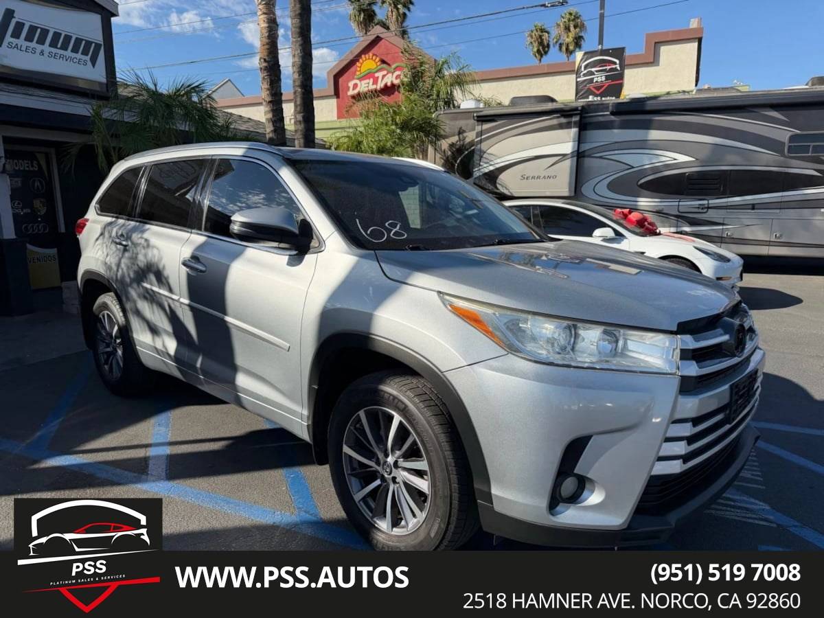 2017 Toyota Highlander XLE — SUV — 129,240 mi — Norco, CA