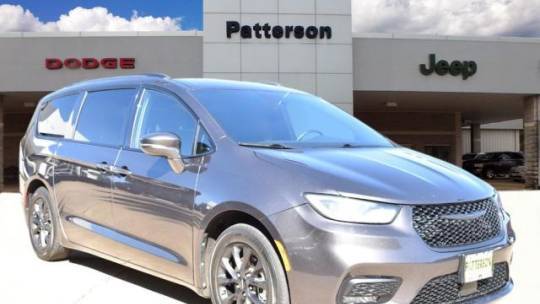 2021 Chrysler Pacifica Touring — Minivan — 67,890 mi — Marshall, TX