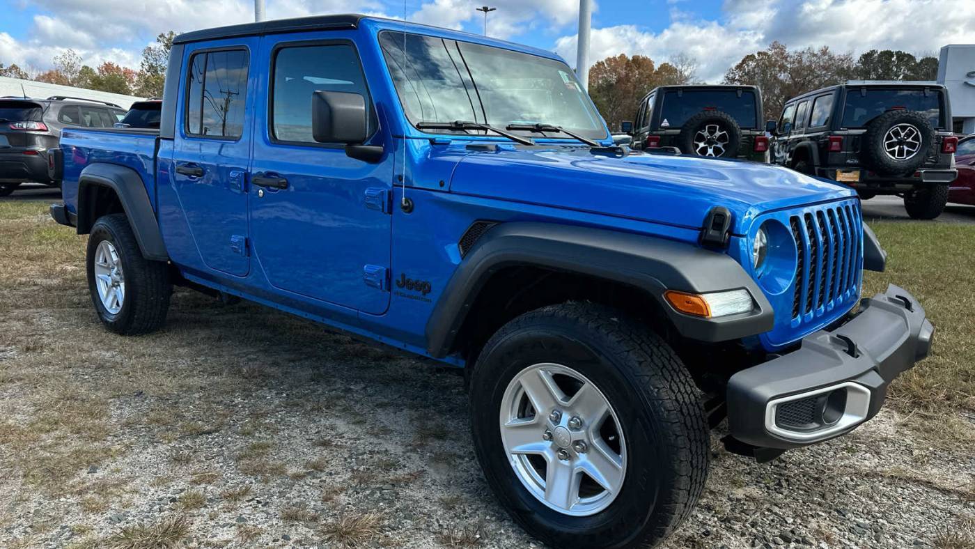 2023 Jeep Gladiator Sport S — Pickup Truck — 51,575 mi — Mount Airy, NC