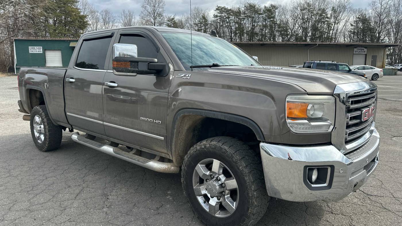 2015 GMC Sierra 2500HD SLT — Pickup Truck — 183,738 mi — Mount Airy, NC