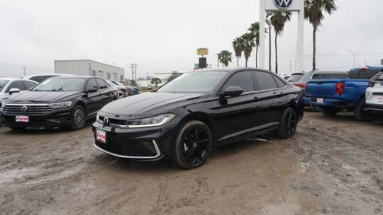 2025 Volkswagen Jetta SE — Sedan — 1,735 mi — Brownsville, TX