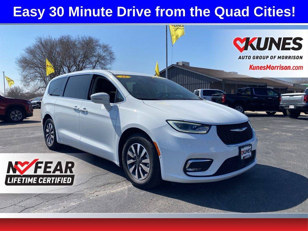 2022 Chrysler Pacifica Hybrid Touring L — Minivan — 81,574 mi — Morrison, IL