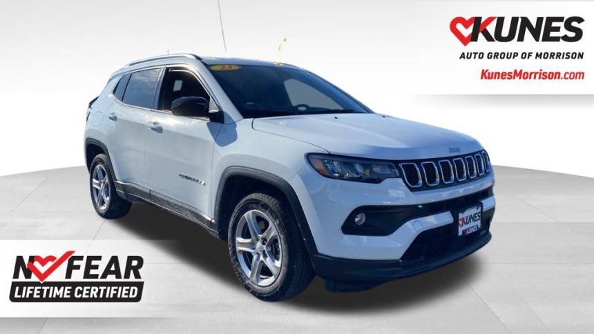 2023 Jeep Compass Latitude — SUV — 30,042 mi — Morrison, IL