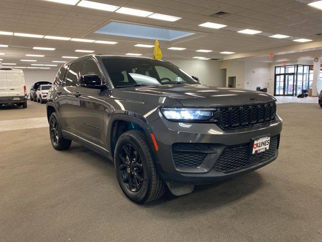 2024 Jeep Grand Cherokee Altitude — SUV — 27,268 mi — Sterling, IL