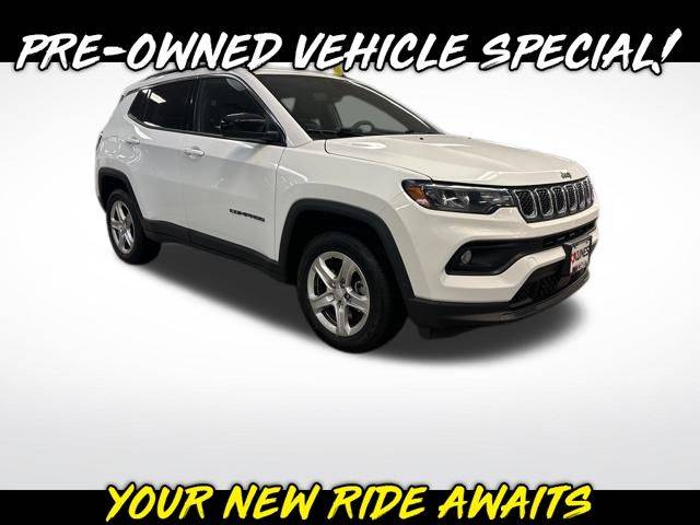 2023 Jeep Compass Latitude — SUV — 31,017 mi — Sterling, IL