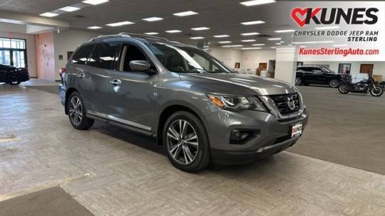 2017 Nissan Pathfinder Platinum — SUV — 105,119 mi — Sterling, IL
