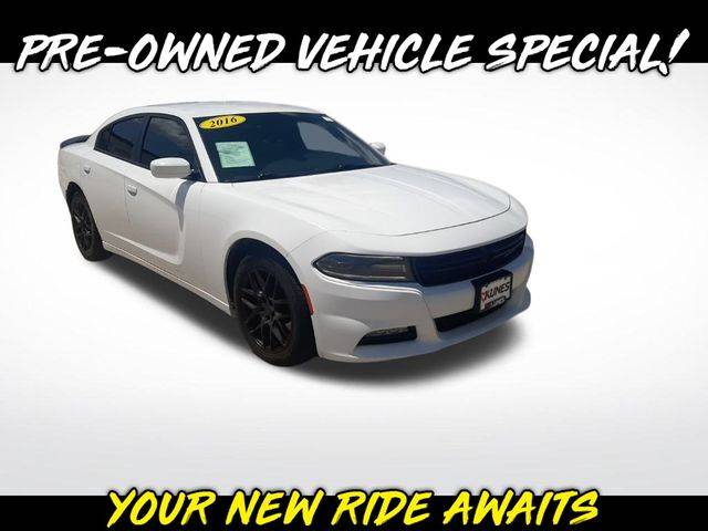 2016 Dodge Charger SXT — Sedan — 146,514 mi — Sterling, IL