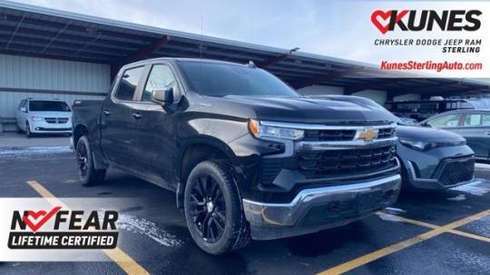 2024 Chevrolet Silverado 1500 LT — Pickup Truck — 15,190 mi — Sterling, IL