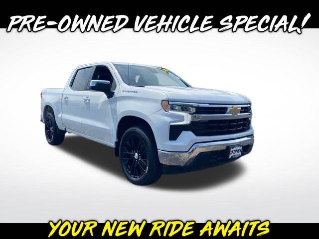 2024 Chevrolet Silverado 1500 LT — Pickup Truck — 32,941 mi — Sterling, IL