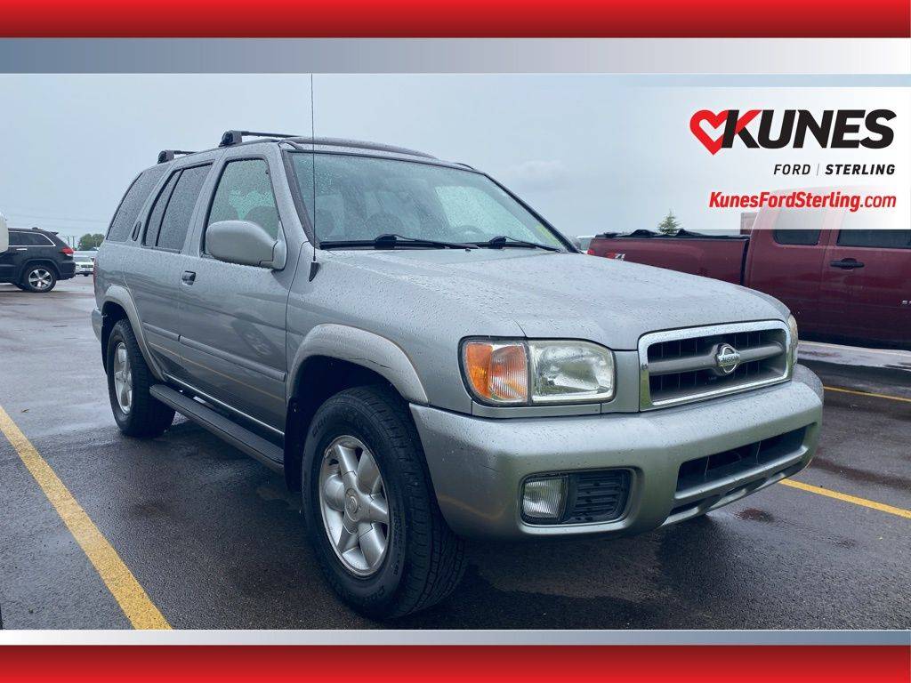 2001 Nissan Pathfinder XE — SUV — 119,830 mi — Sterling, IL