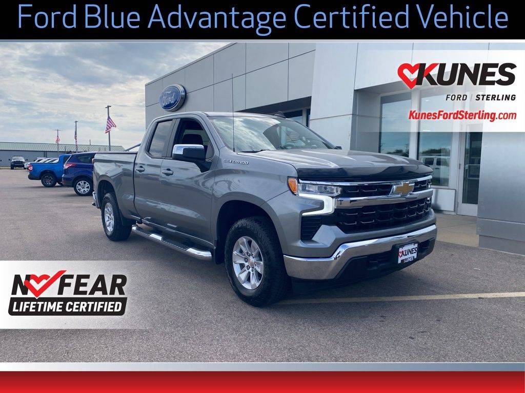 2023 Chevrolet Silverado 1500 LT — Pickup Truck — 16,039 mi — Sterling, IL