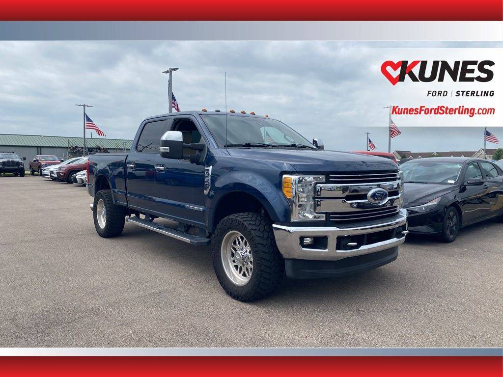 2017 Ford Super Duty F-350 Lariat — Pickup Truck — 127,881 mi — Sterling, IL