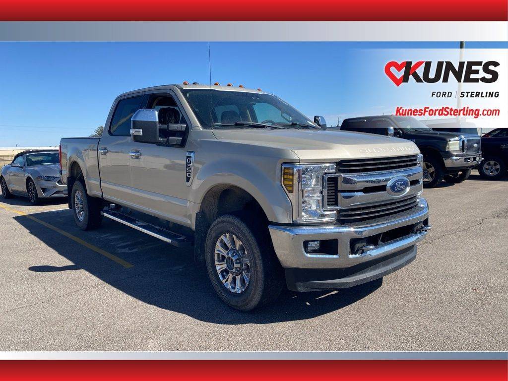 2018 Ford Super Duty F-350 XLT — Pickup Truck — 101,554 mi — Sterling, IL