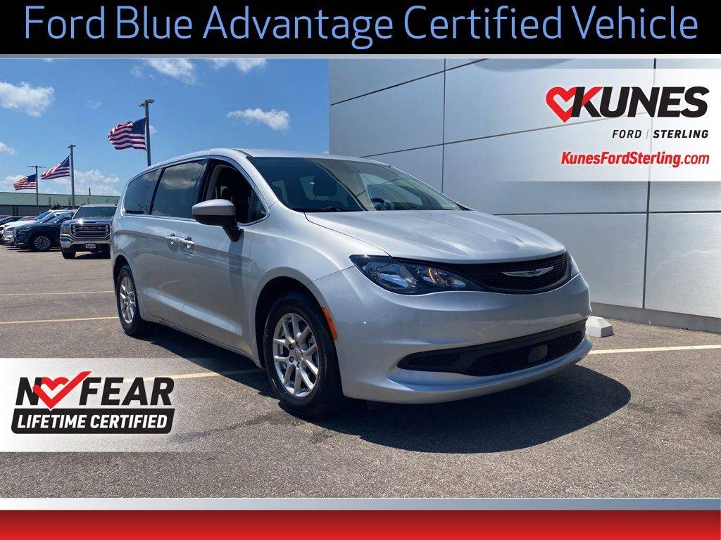 2023 Chrysler Voyager LX — Minivan — 70,783 mi — Sterling, IL