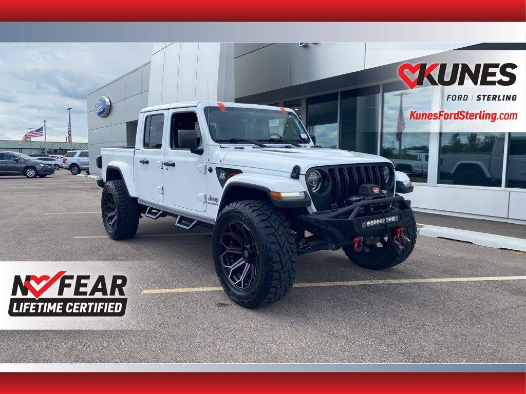 2021 Jeep Gladiator Overland — Pickup Truck — 9,317 mi — Sterling, IL