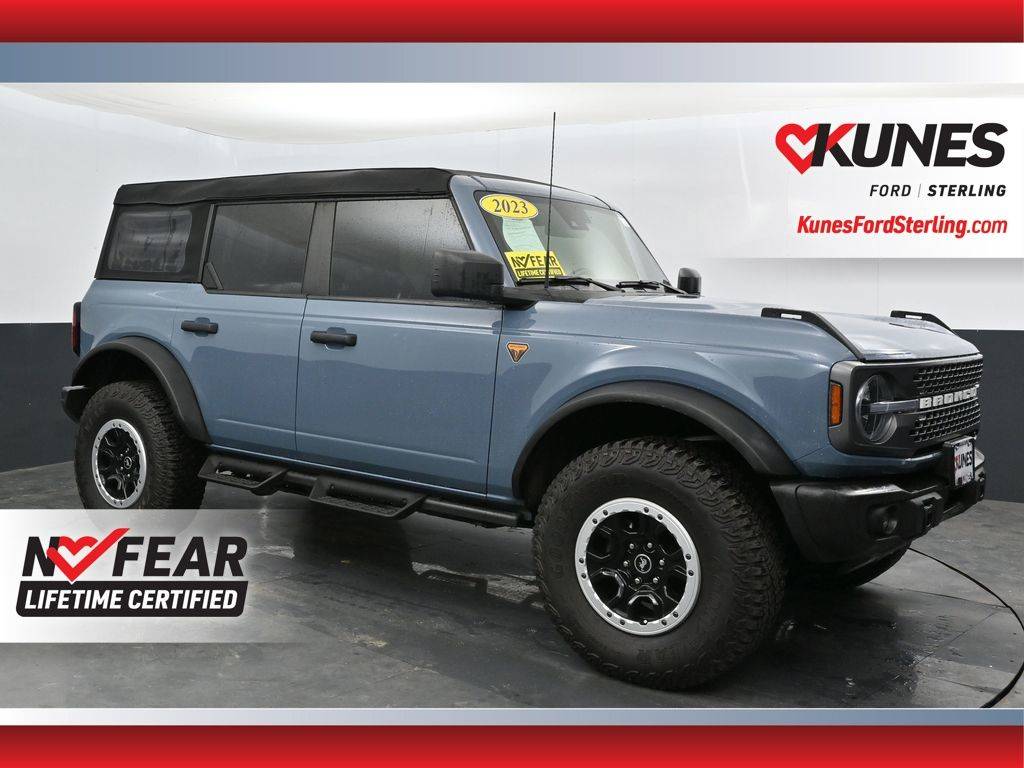 2023 Ford Bronco Base