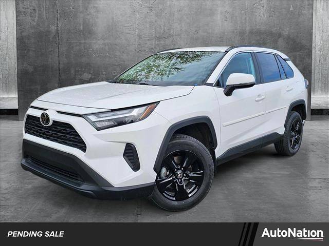2024 Toyota RAV4 XLE — SUV — 15,801 mi — Renton, WA