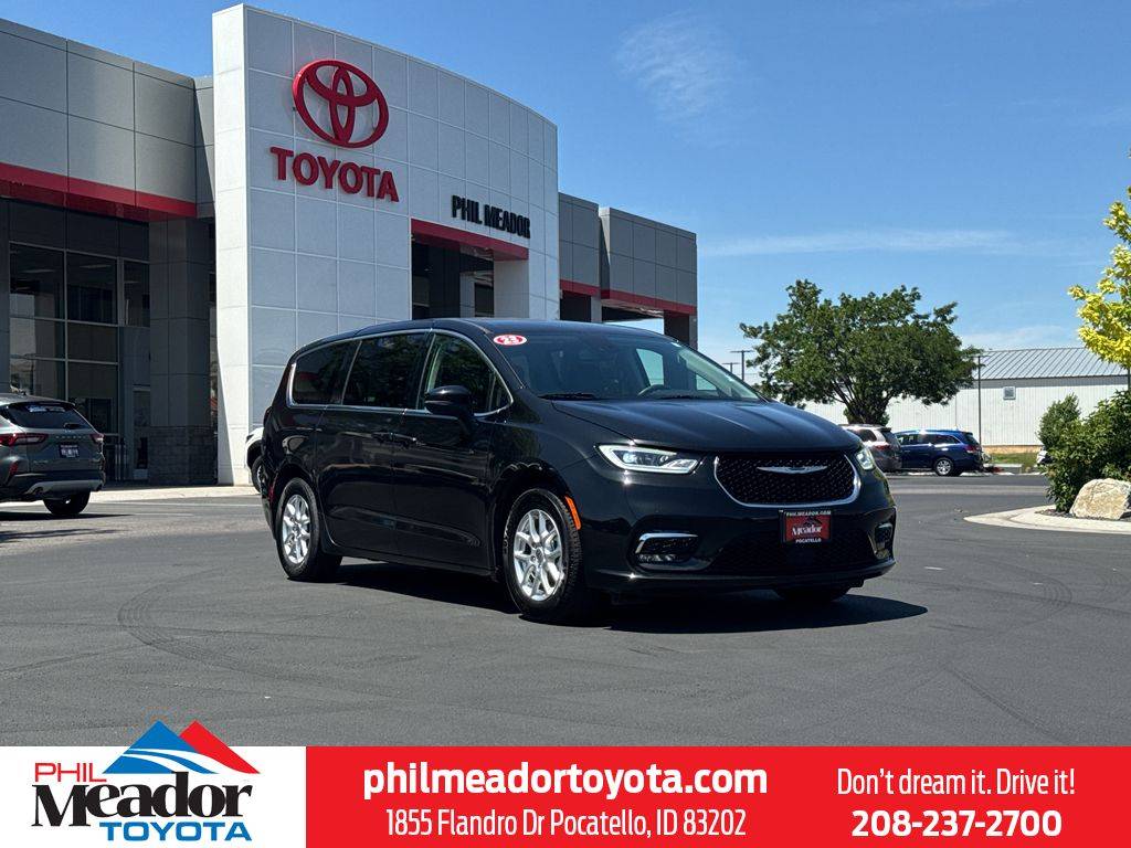2023 Chrysler Pacifica Touring L — Minivan — 70,072 mi — Pocatello, ID