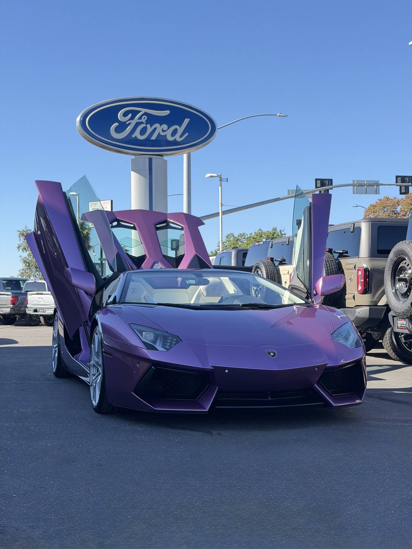 2015 Lamborghini Aventador Standard