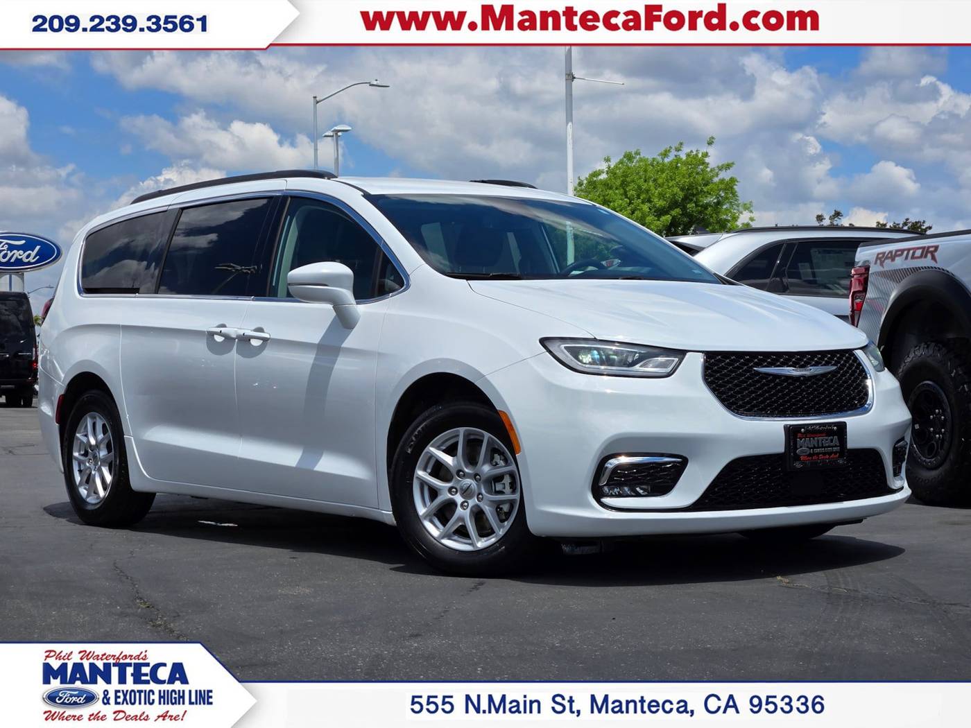 2022 Chrysler Pacifica Touring L — Minivan — 58,163 mi — Manteca, CA