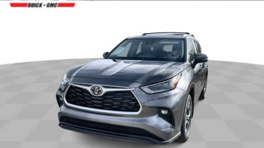 2024 Toyota Highlander XLE — SUV — 17,125 mi — Albuquerque, NM